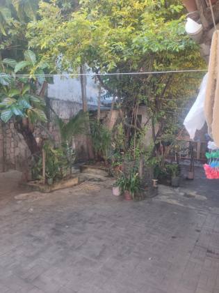 CASA EM RUA PÚBLICA - SUÍSSA