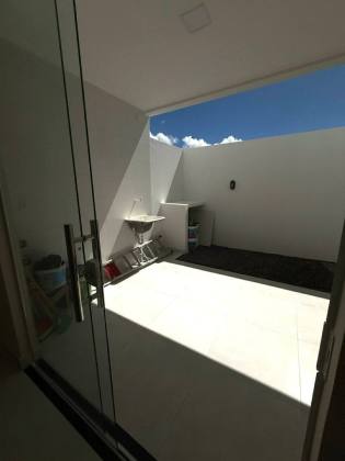 Casa Nova no Luar da Barra – Conforto, Estilo e Excelente Localização