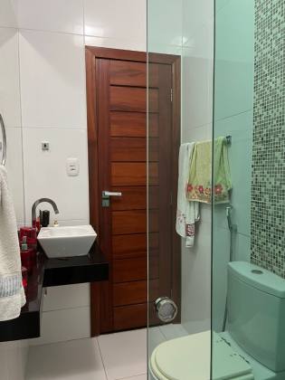 CASA EM RESIDENCIAL HORTO DO CARVALHO