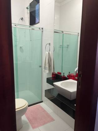 CASA EM RESIDENCIAL HORTO DO CARVALHO