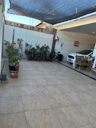 CASA EM RESIDENCIAL HORTO DO CARVALHO