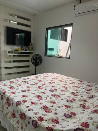 CASA EM RESIDENCIAL HORTO DO CARVALHO