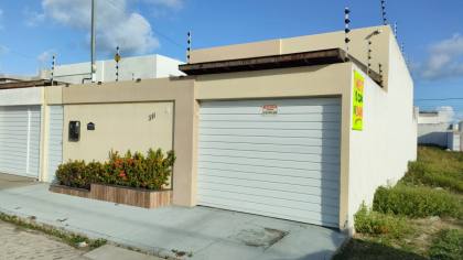CASA EM LUAR DA BARRA