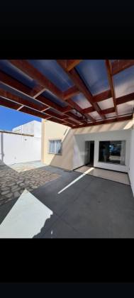 CASA EM LUAR DA BARRA