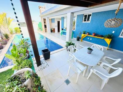 CASA NO CONDOMÍNIO PRAIA BELA