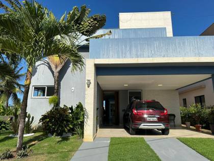 CASA NO CONDOMÍNIO PRAIA BELA