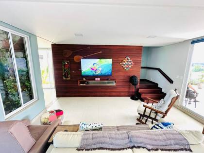 CASA NO CONDOMÍNIO PRAIA BELA