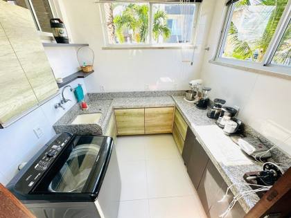 CASA NO CONDOMÍNIO PRAIA BELA