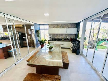 CASA NO CONDOMÍNIO PRAIA BELA