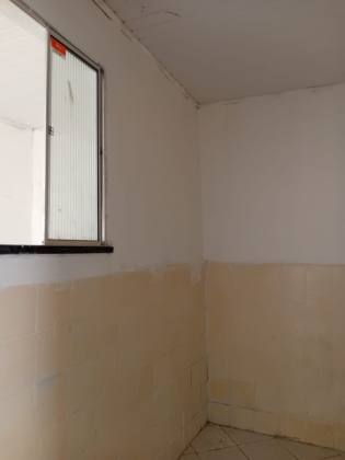 CASA DUPLEX EM RUA PÚBLICA - SANTO ANTÔNIO