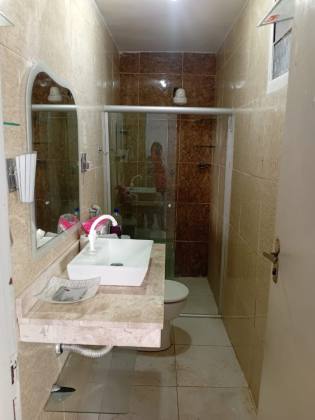 CASA DUPLEX EM RUA PÚBLICA - SANTO ANTÔNIO