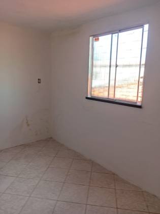 CASA DUPLEX EM RUA PÚBLICA - SANTO ANTÔNIO
