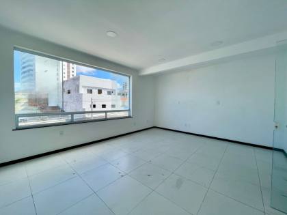 Prédio Comercial com 8 salas - Bairro Centro