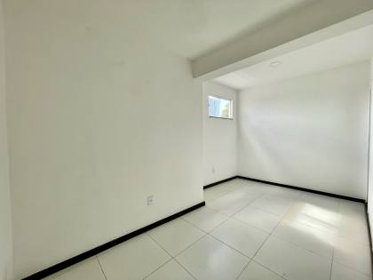 Prédio Comercial com 8 salas - Bairro Centro