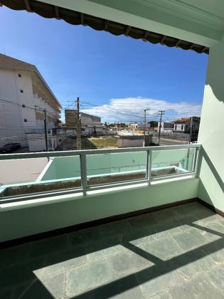CASA Á 300 METROS DOS LAGOS DA ORLA