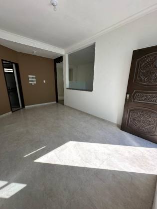 CASA Á 300 METROS DOS LAGOS DA ORLA
