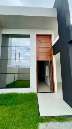 CASA 3 QUARTOS NO BAIRRO ARUANA