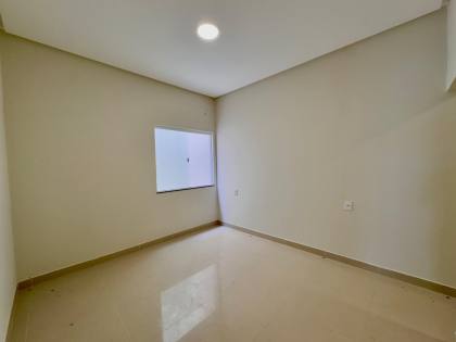 CASA 3 QUARTOS NO BAIRRO ARUANA