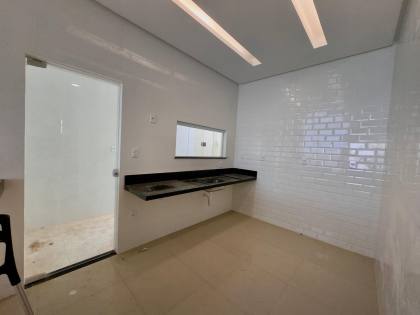 CASA 3 QUARTOS NO BAIRRO ARUANA