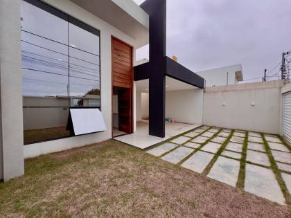 CASA 3 QUARTOS NO BAIRRO ARUANA