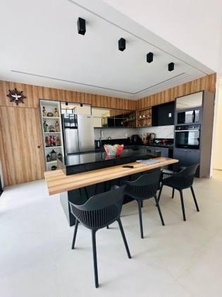CASA EM CONDOMÍNIO THAI RESIDENCE