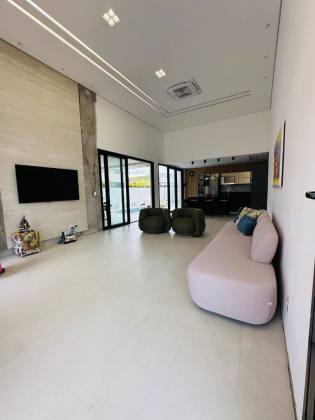 CASA EM CONDOMÍNIO THAI RESIDENCE