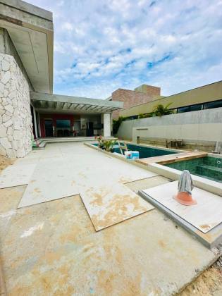 CASA EM CONDOMÍNIO THAI RESIDENCE