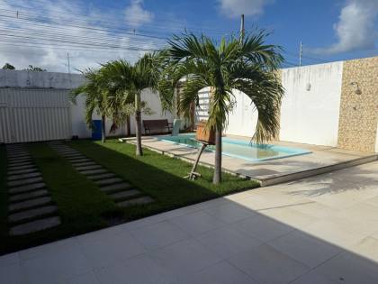 CASA EM RUA PÚBLICA - BAIRRO AREIA BRANCA