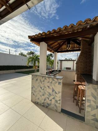 CASA EM RUA PÚBLICA - BAIRRO AREIA BRANCA