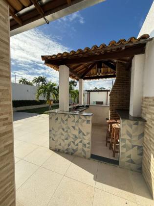 CASA EM RUA PÚBLICA - BAIRRO AREIA BRANCA