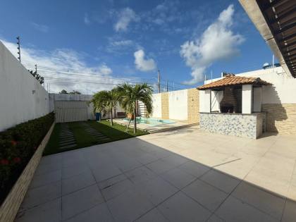 CASA EM RUA PÚBLICA - BAIRRO AREIA BRANCA