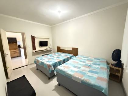 CASA EM RUA PÚBLICA - BAIRRO AREIA BRANCA