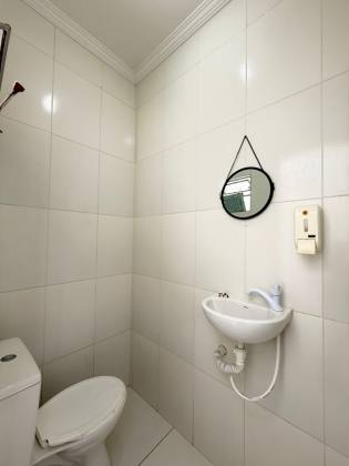 CASA EM RUA PÚBLICA - BAIRRO AREIA BRANCA