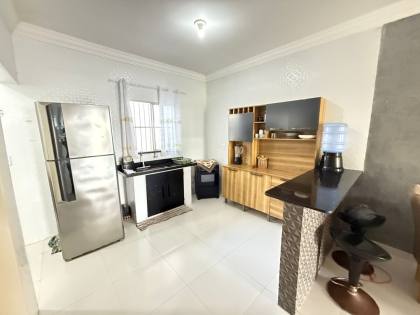 CASA EM RUA PÚBLICA - BAIRRO AREIA BRANCA