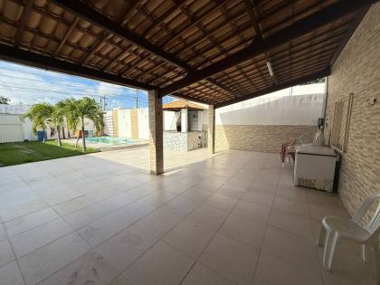 CASA EM RUA PÚBLICA - BAIRRO AREIA BRANCA