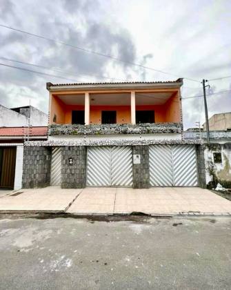 CASA NO ORLANDO DANTAS