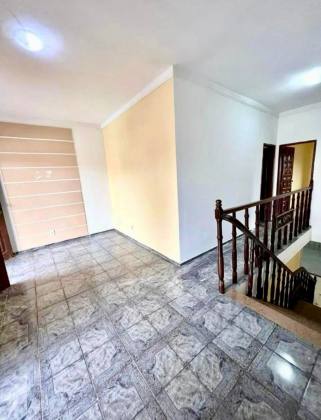 CASA NO ORLANDO DANTAS