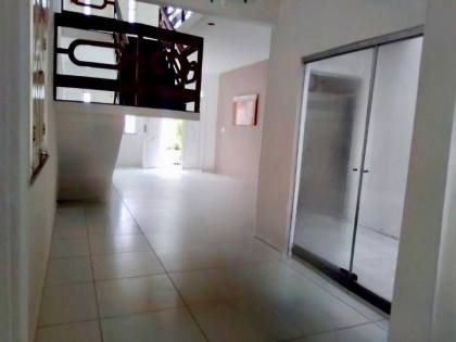 CASA NA COROA DO MEIO