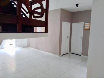 CASA NA COROA DO MEIO