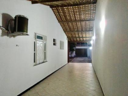 CASA NA COROA DO MEIO