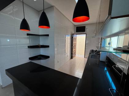 Casa Térrea no Condomínio Costa Marina