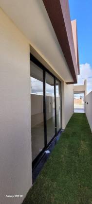 CASA NO SOL E PRAIA