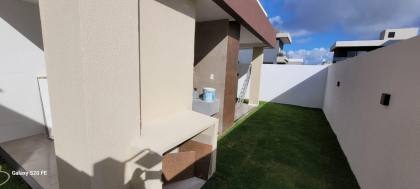 CASA NO SOL E PRAIA