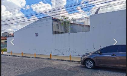 Casa na Farolândia