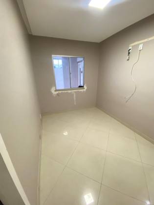 CASA NO CONDOMÍNIO RESERVA DAS MANGUEIRAS