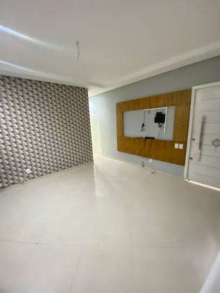 CASA NO CONDOMÍNIO RESERVA DAS MANGUEIRAS