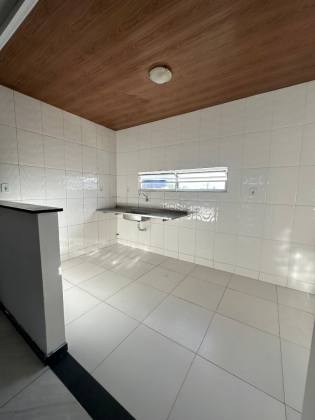 CASA COM PONTO COMERCIAL - BARRA DOS COQUEIROS
