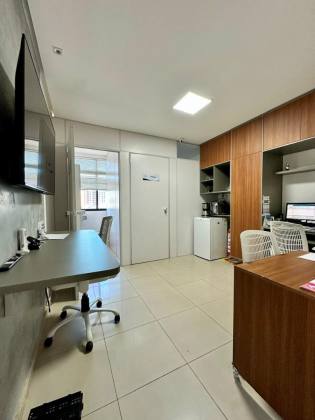 SALA COMERCIAL CENTRO MÉDICO JARDINS