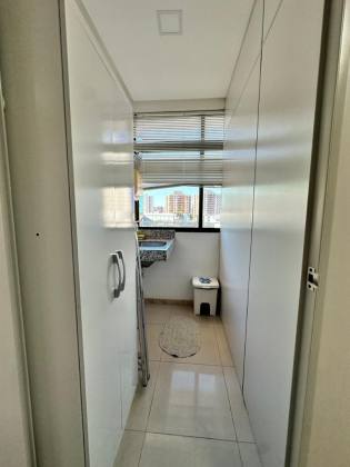 SALA COMERCIAL CENTRO MÉDICO JARDINS