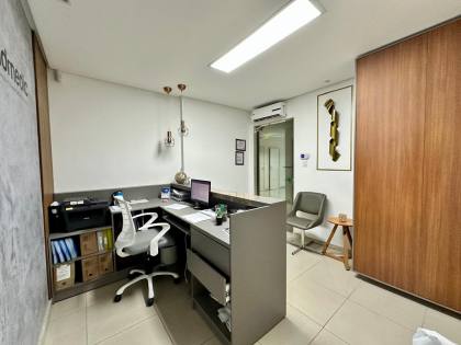 SALA COMERCIAL CENTRO MÉDICO JARDINS
